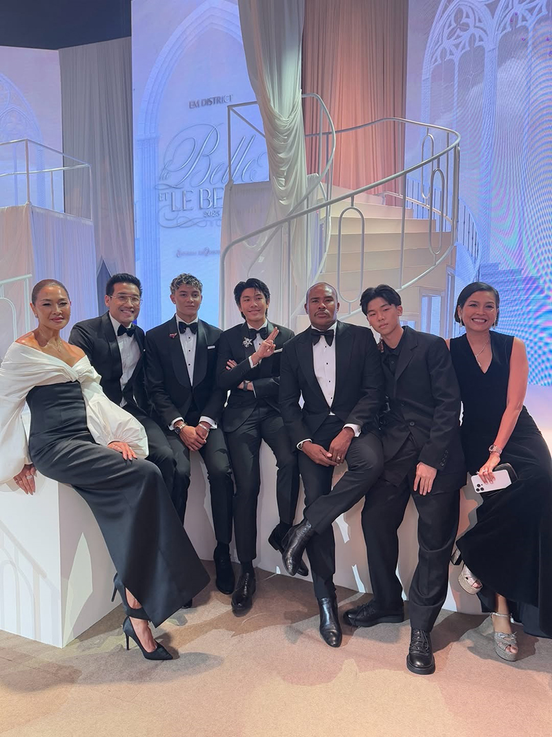 หน่อย บุษกร ควง น้องคุน น้องจุน ออกงาน