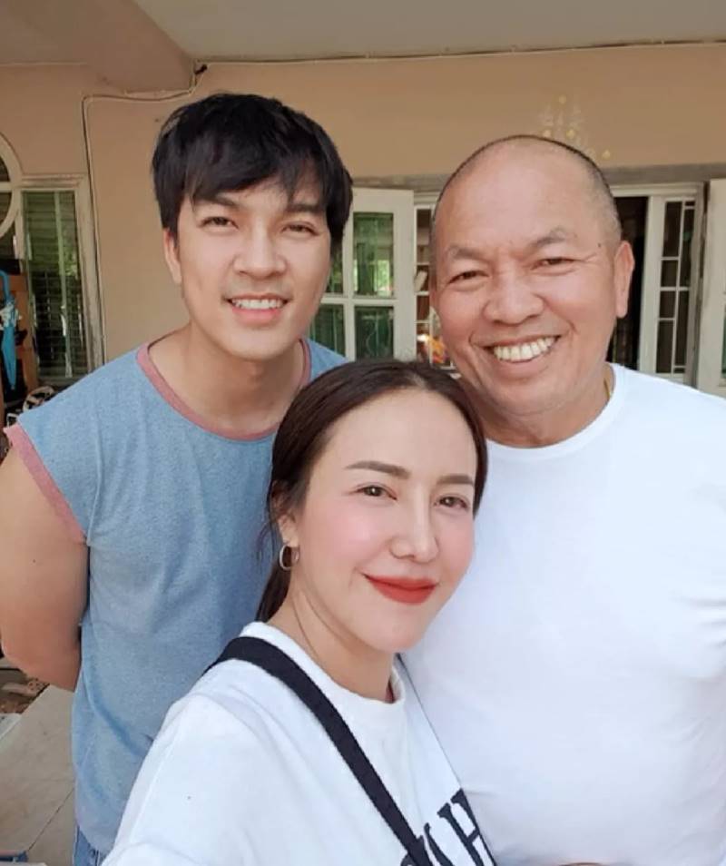 บอล เชิญยิ้ม น้าค่อม