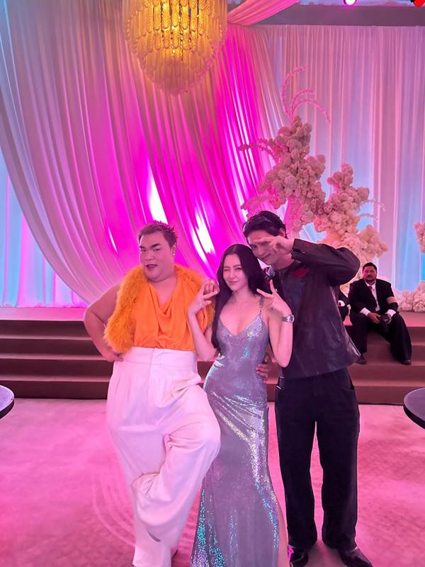 เบลล่า ราณี เจนนี่ รียูเนียนในงานแต่งณเดชน์ ญาญ่า 