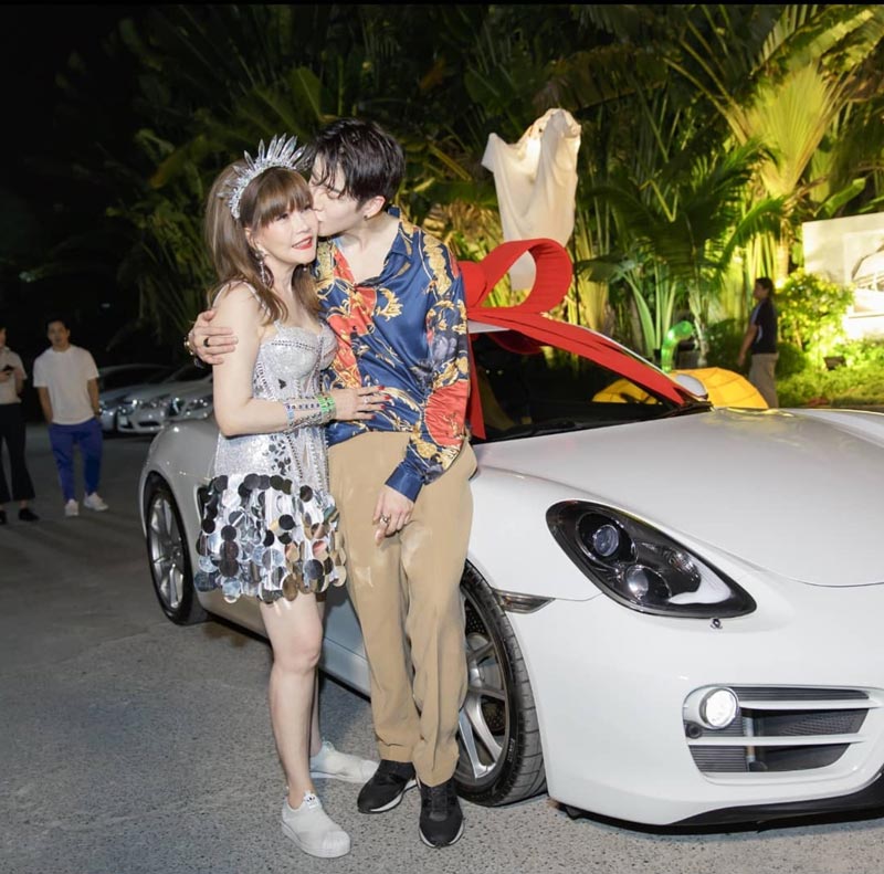 ตุ๊ก ปราศรัย