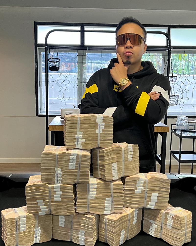 ดีเจภูมิ ภูมิใจ