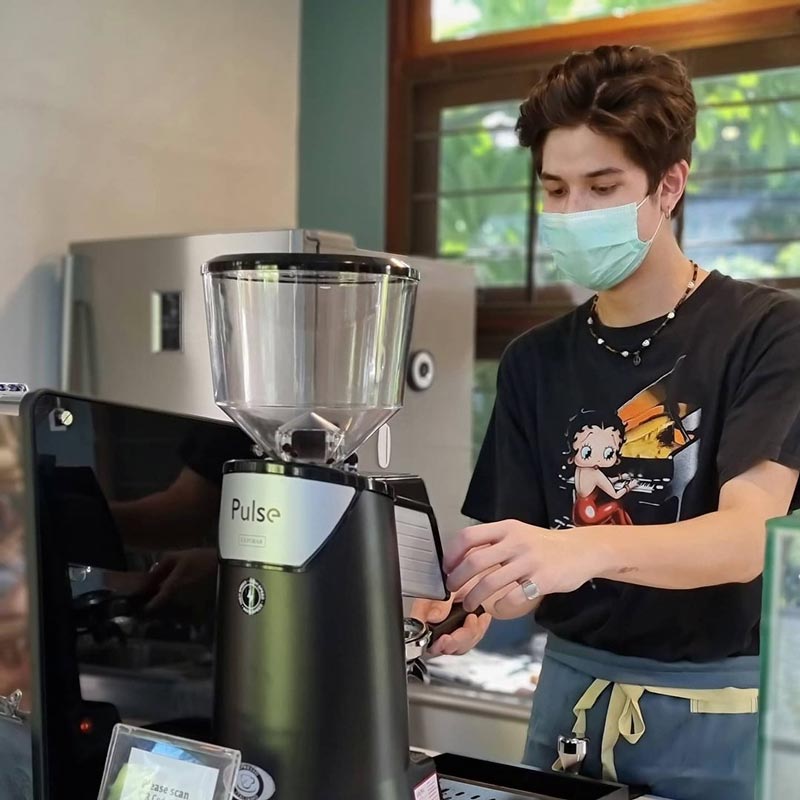 อีตั้น ลูก หมิว ลลิตา