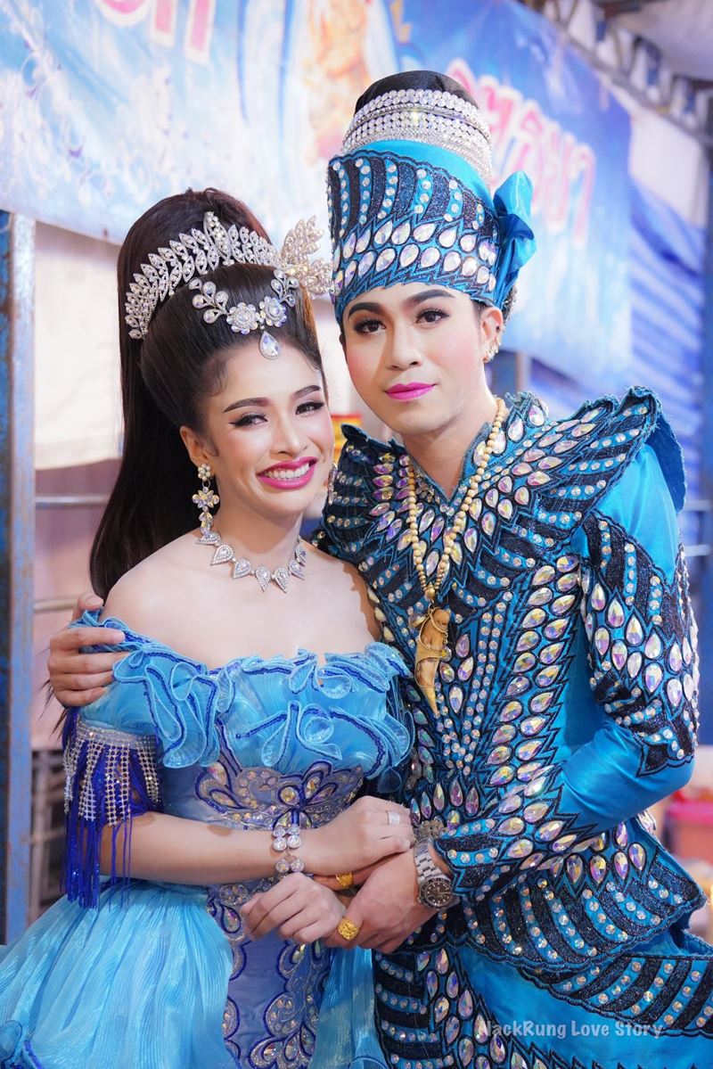 แน็คกี้ ลิเกฮีโร่ - บลู รุ้งจรัส 