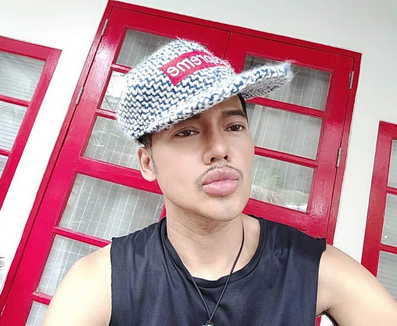 ดีเจเจ๊แหม่ม