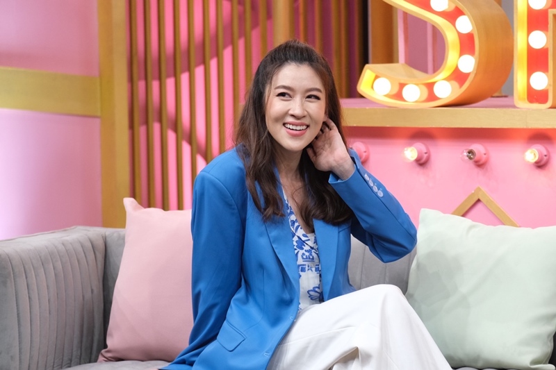 เชียร์ ฑิฆัมพร