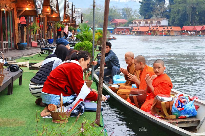 เมืองเฟือง ลาว