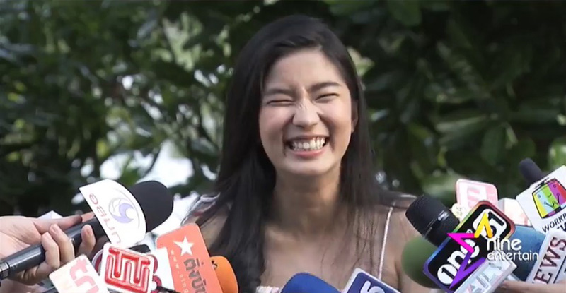 ก้อย อรัชพร