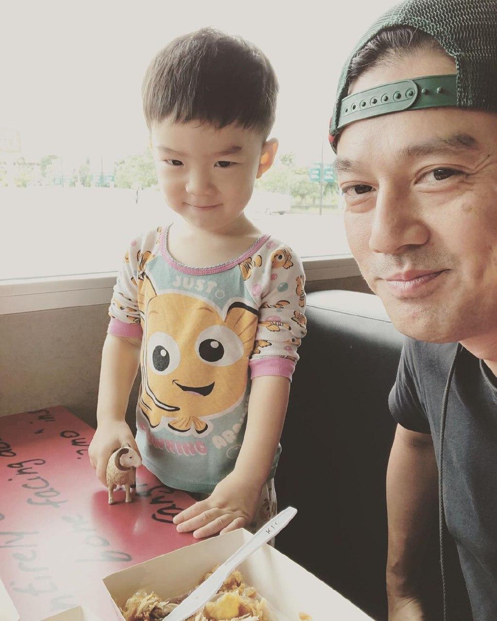 ต่อ นันทวัฒน์