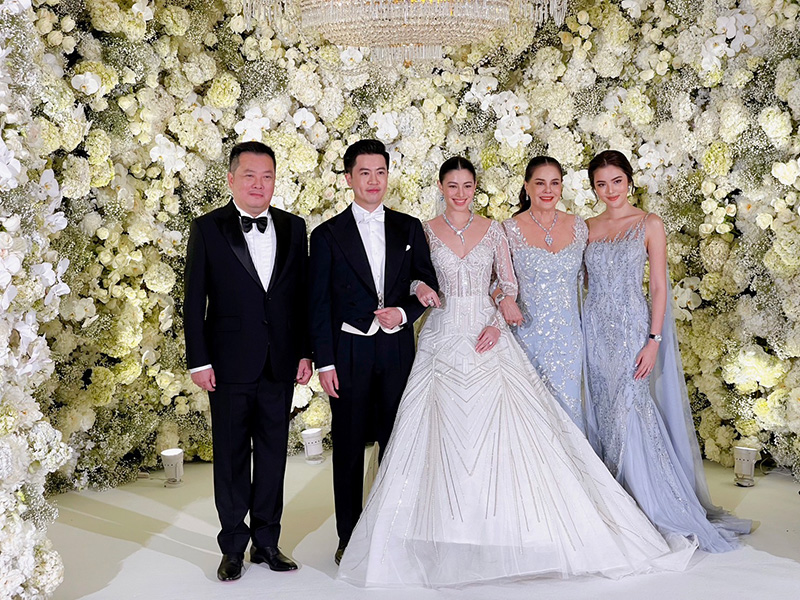 แคท ซอนญ่า ควงแฟนหนุ่มนักธุรกิจเข้าพิธีวิวาห์