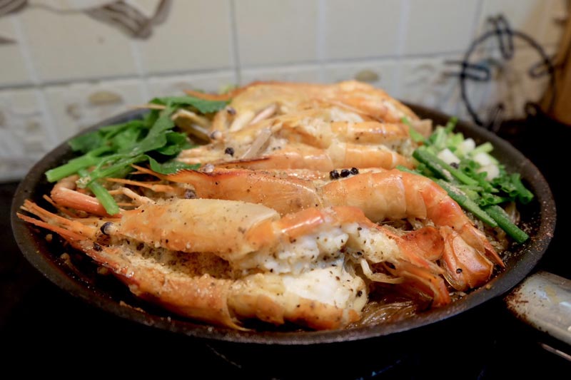 กุ้งอบวุ้นเส้น