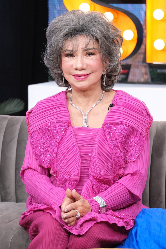 อมรา อัศวนนท์