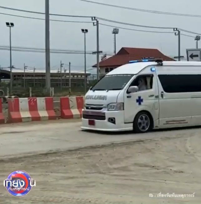 รถเคลื่อนย้ายศพน้าค่อม ชวนชื่น 