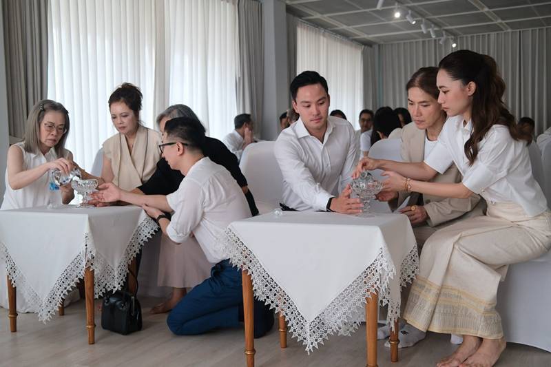 เป๊ก เศรณี ร่วมเฟรม เพลง ชนม์ทิดา