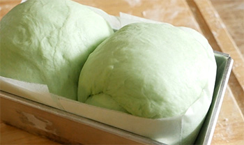 ขนมปังใบเตย