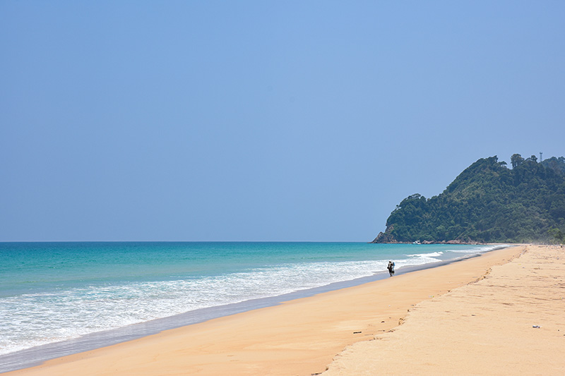 เที่ยวทะเลไม่ข้ามเกาะ หาดท้ายเหมือง