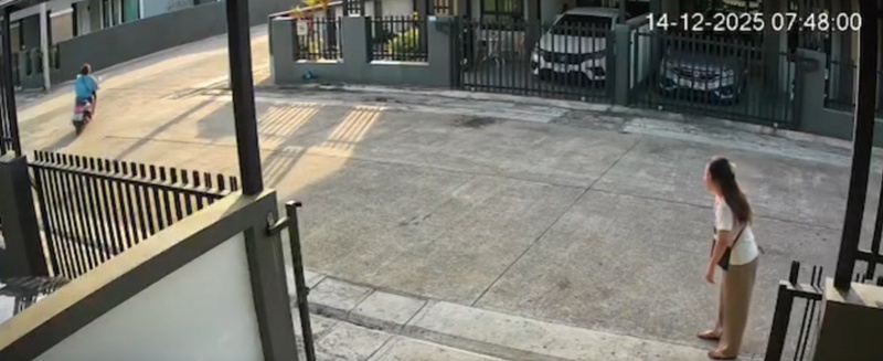 ซ้อนมอเตอร์ไซค์