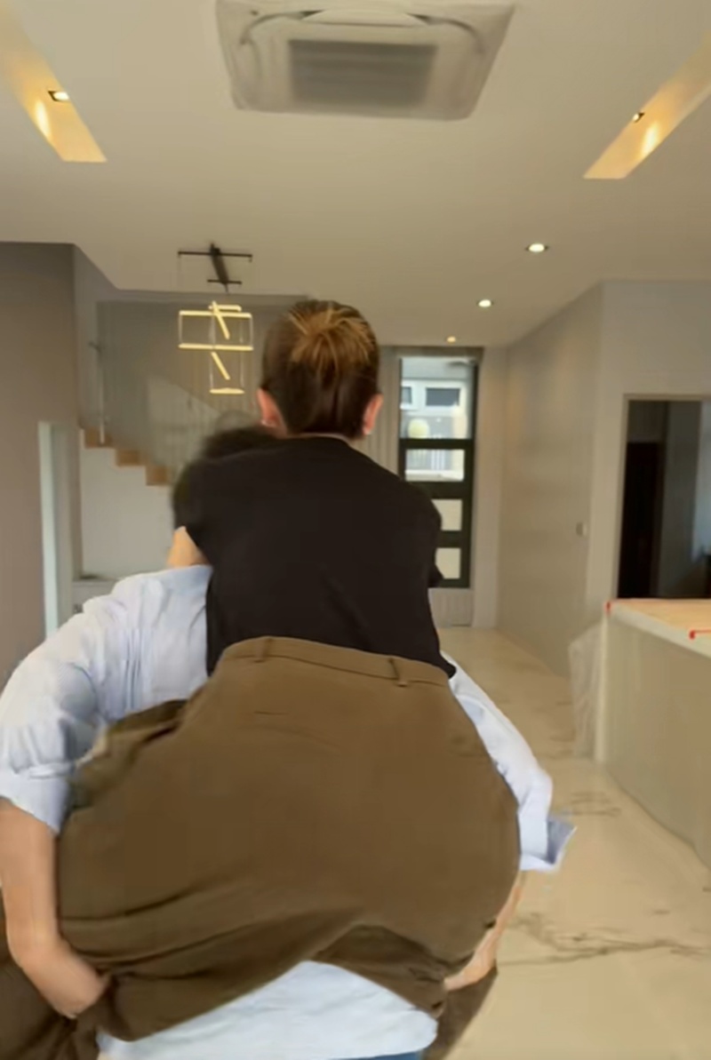 บ้านโต๋ ไบรท์