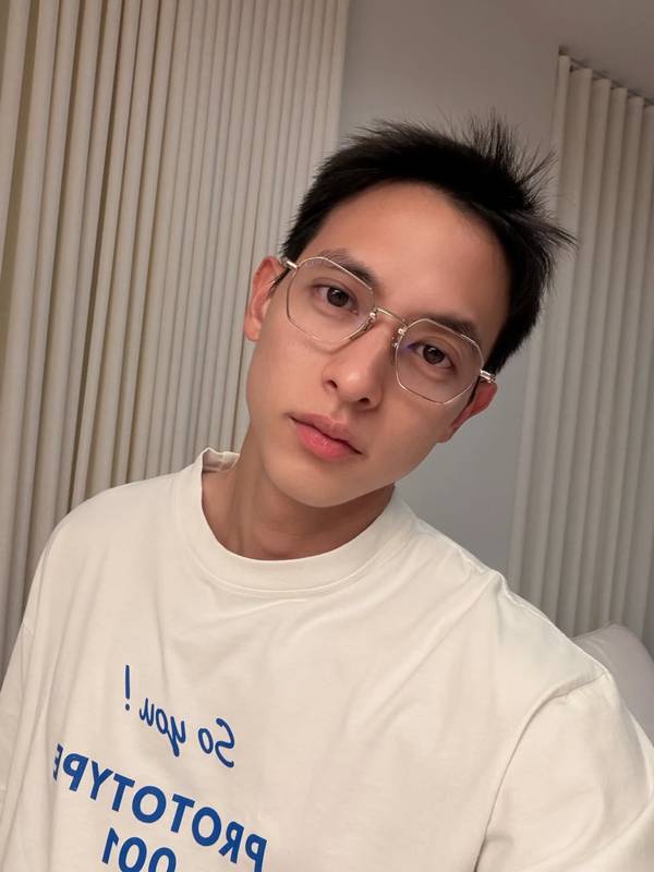 เจมส์ จิรายุ