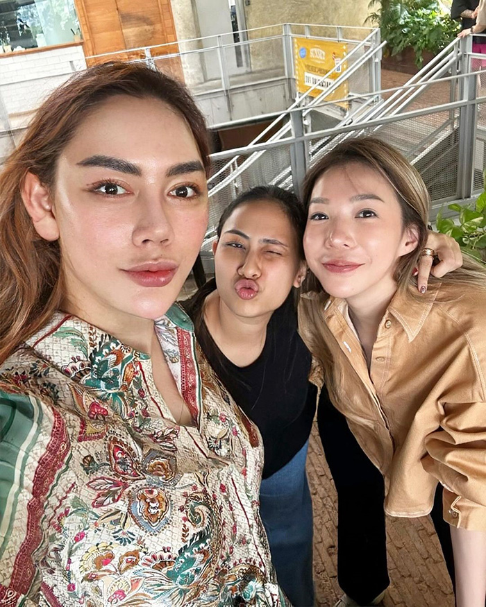 เกล้า น้ำพราว