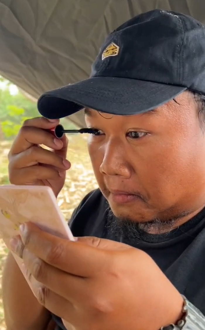 ปัดขนตา