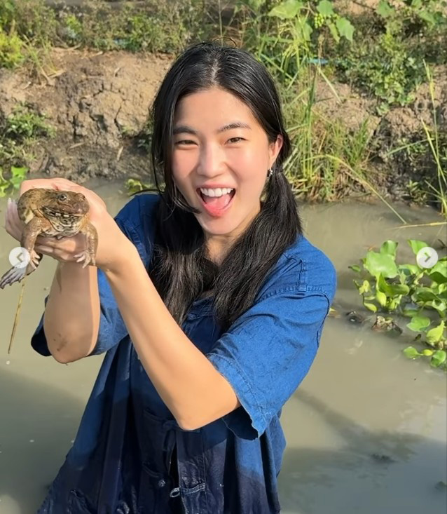 ก้อย อรัชพร