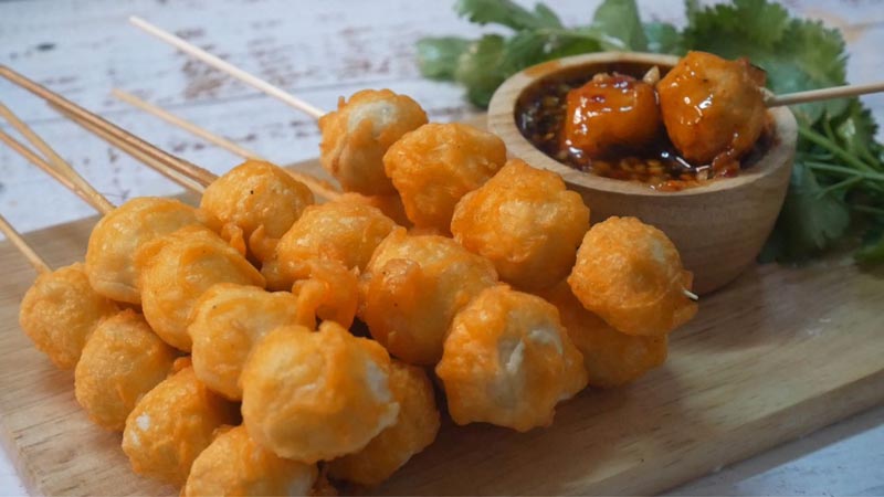 ลูกชิ้นทอด