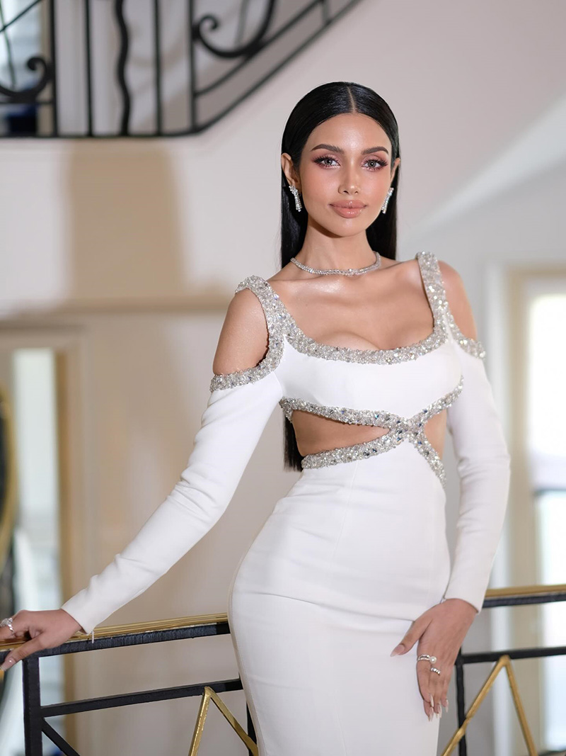 วีนา เปิดลุค 2 เดินพรมแดงเมืองคานส์ 2025