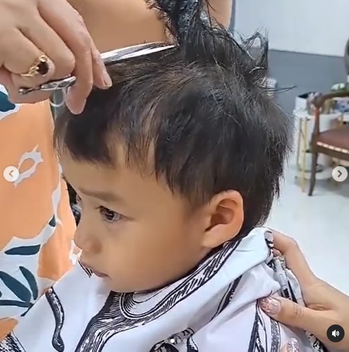 แทค ไฮโซเบลล์