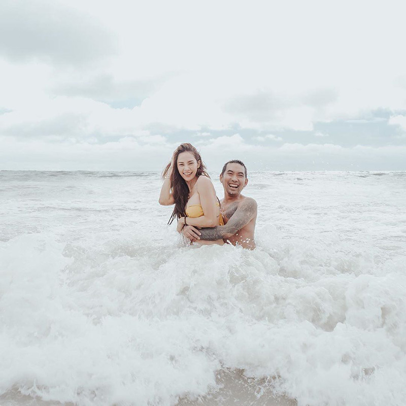 อุ้ม บอล