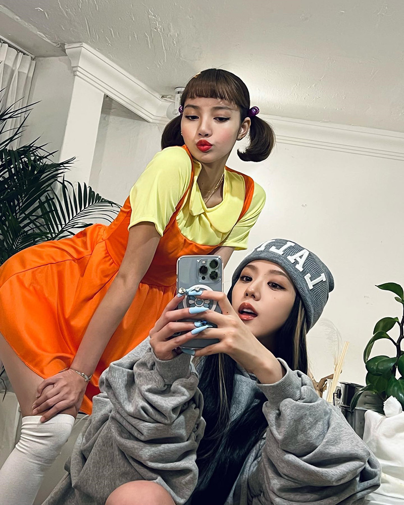 จีซู - ลิซ่า BLACKPINK