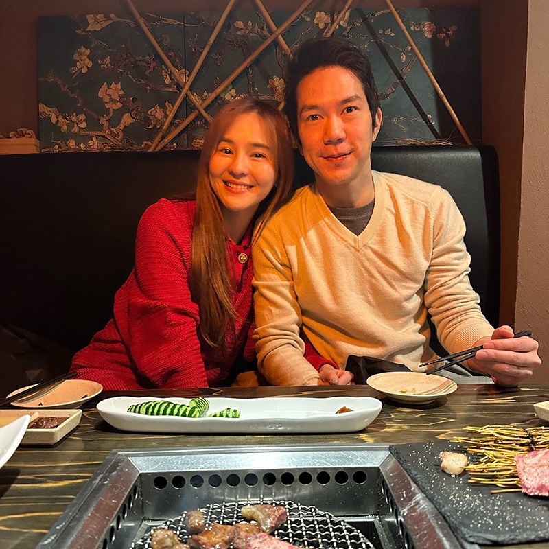 ออม สุชาร์ แอมป์ พิธาน