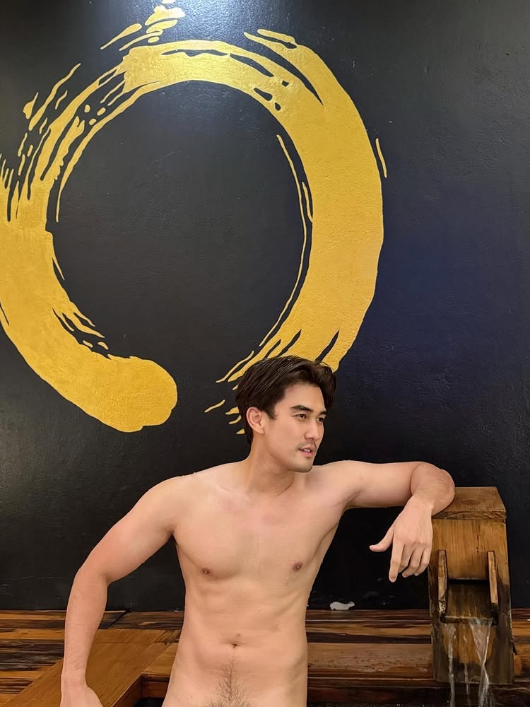 ดิว นัทธพงศ์ โชว์ภาพหวิว เปลื้องผ้าแช่ออนเซ็น