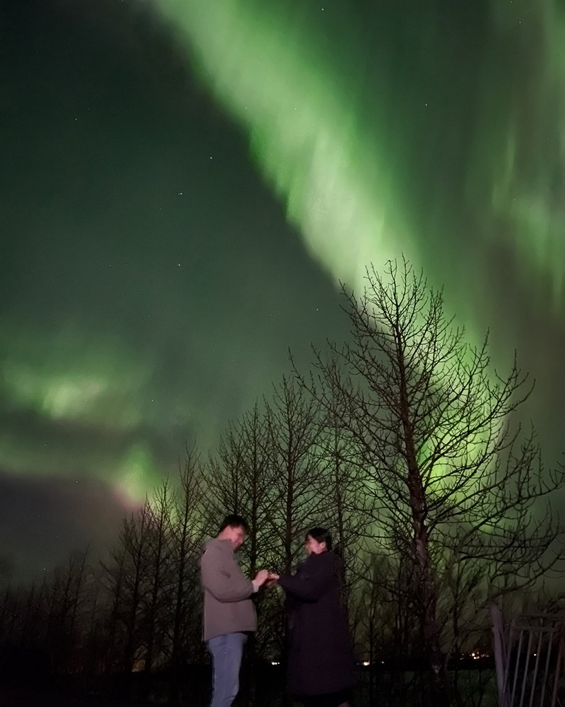 เชอรี่ เป็นพยานรัก น้องขอแต่งงานใต้แสงเหนือ