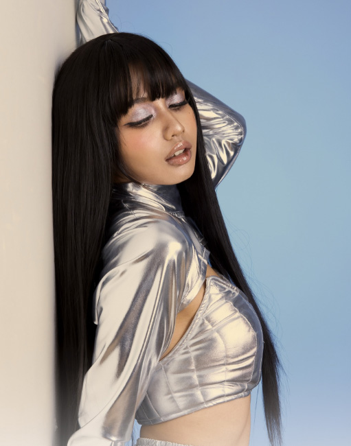 น้องยี่หวา แม่ค้าไก่ทอด