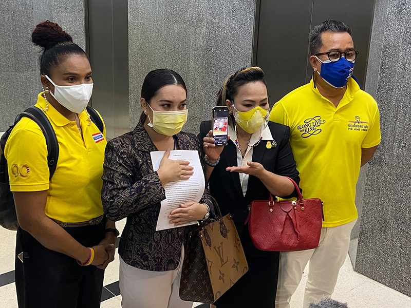 ทนาย เจนนิเฟอร์ คิ้ม