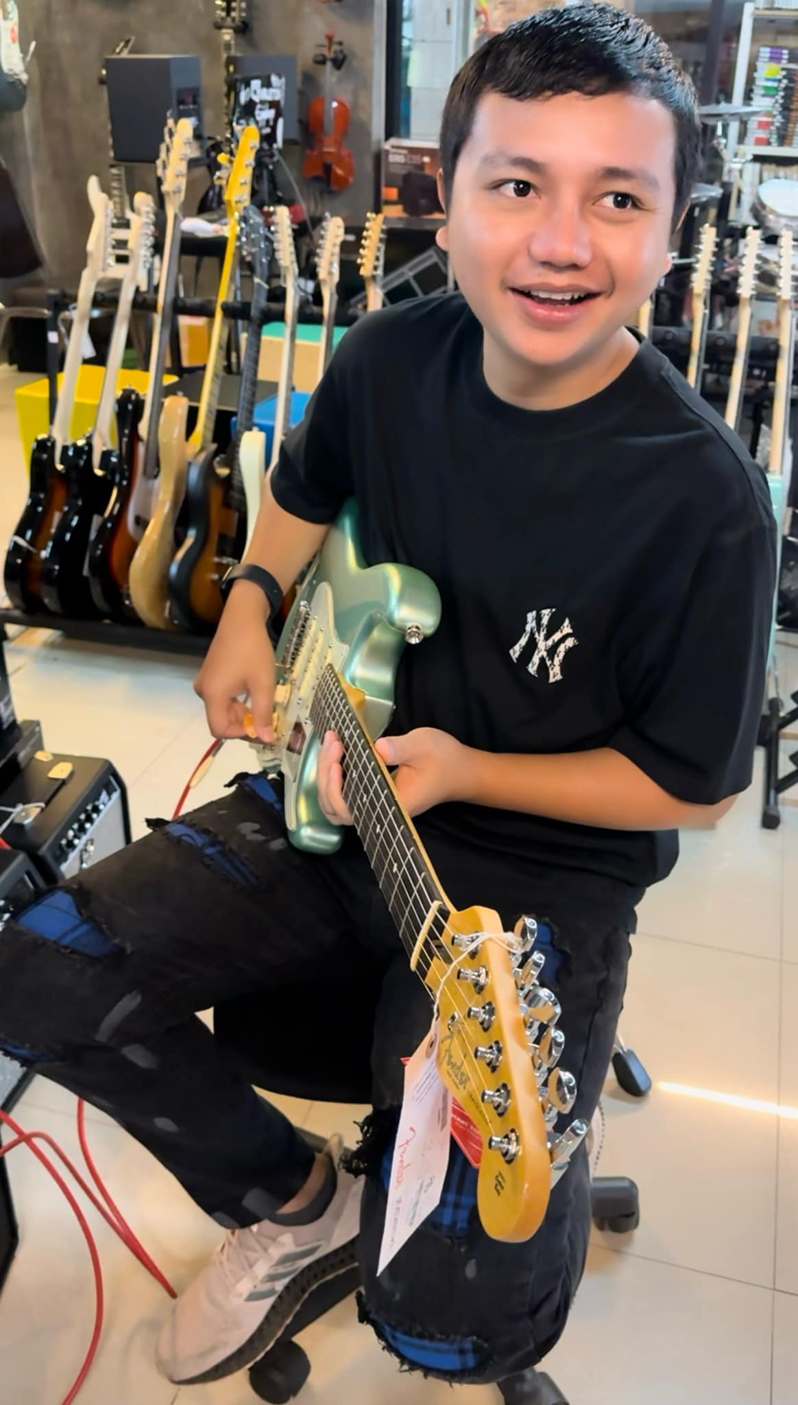  ครูไพบูลย์ แสงเดือน