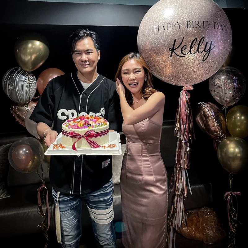 เคลลี่ ธนะพัฒน์