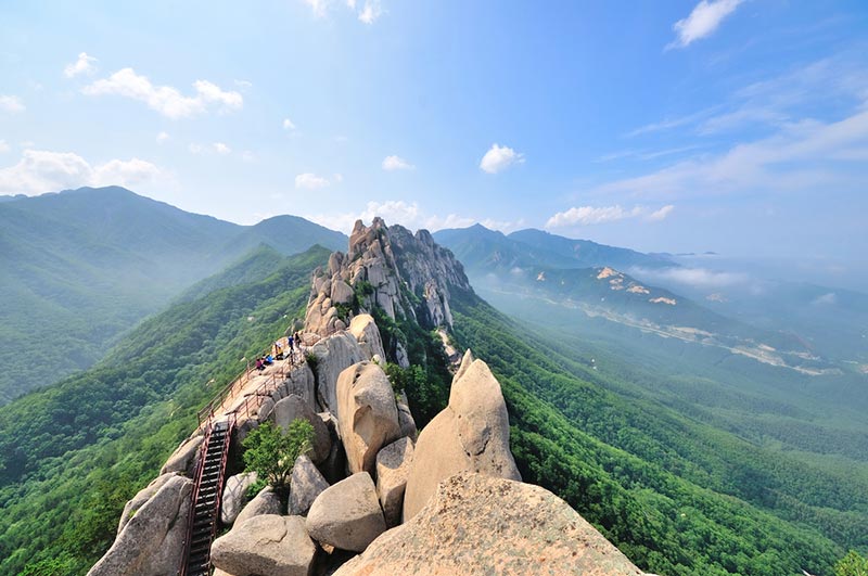 อุทยานแห่งชาติซอรัคซาน (Seoraksan National Park) จังหวัดคังวอน