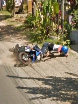 มอเตอร์ไซค์ล้ม