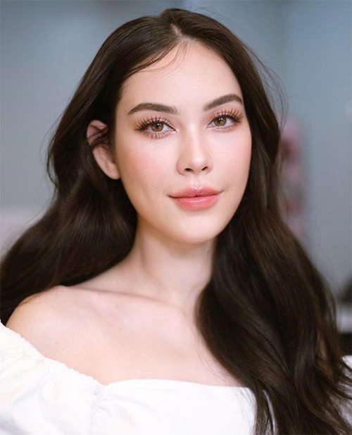 แมท ภีรนีย์ ดาราลูกครึ่งหญิง