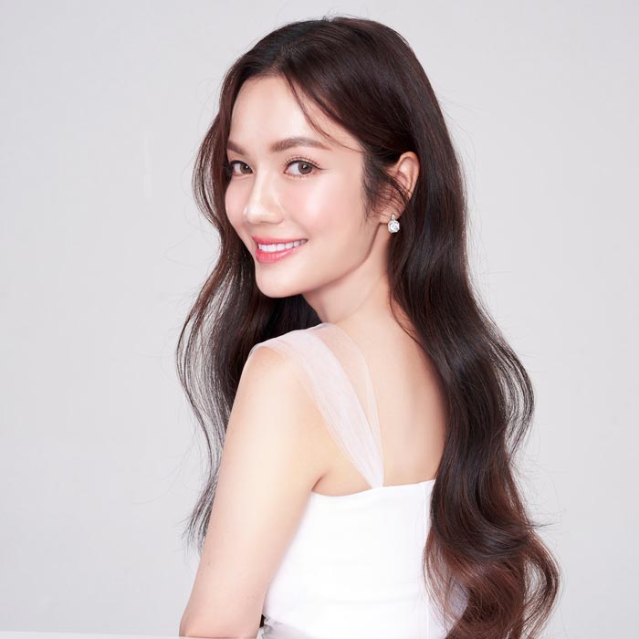 อ๋อม สกาวใจ