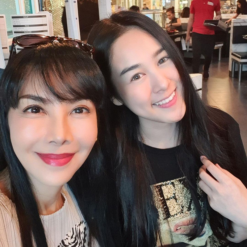 น้ำตาล ณัชชา