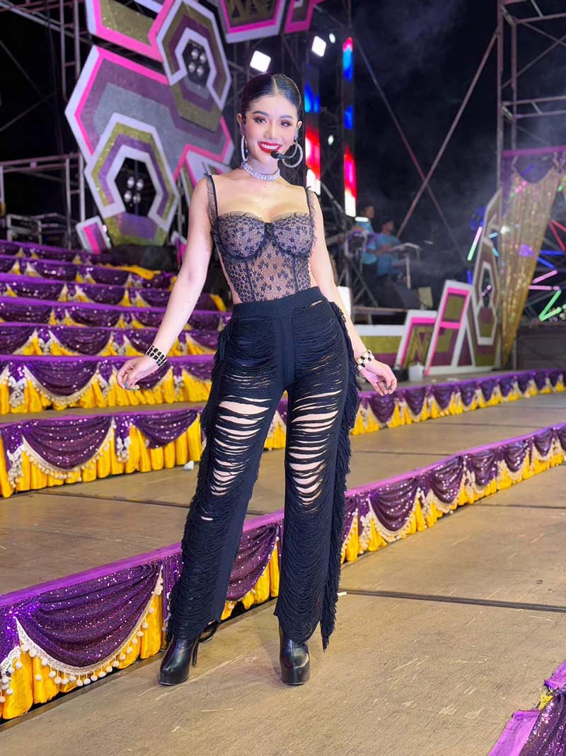 แพรวพราว แสงทอง