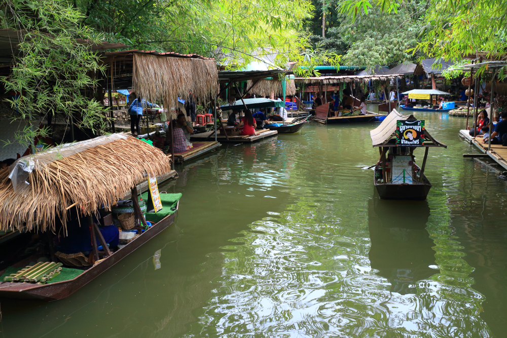 ตลาดน้ำกวางโจว จังหวัดเพชรบุรี