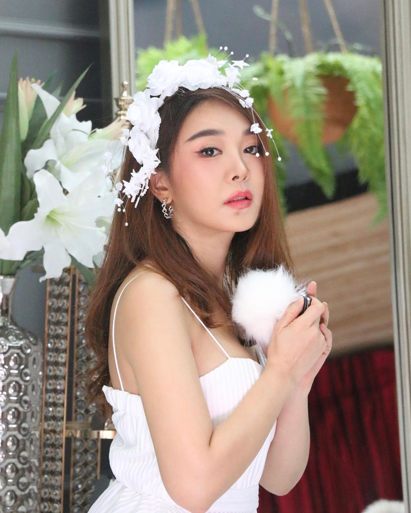 หญิงแย้ นนทพร