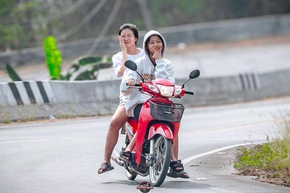 ถ่ายรูป