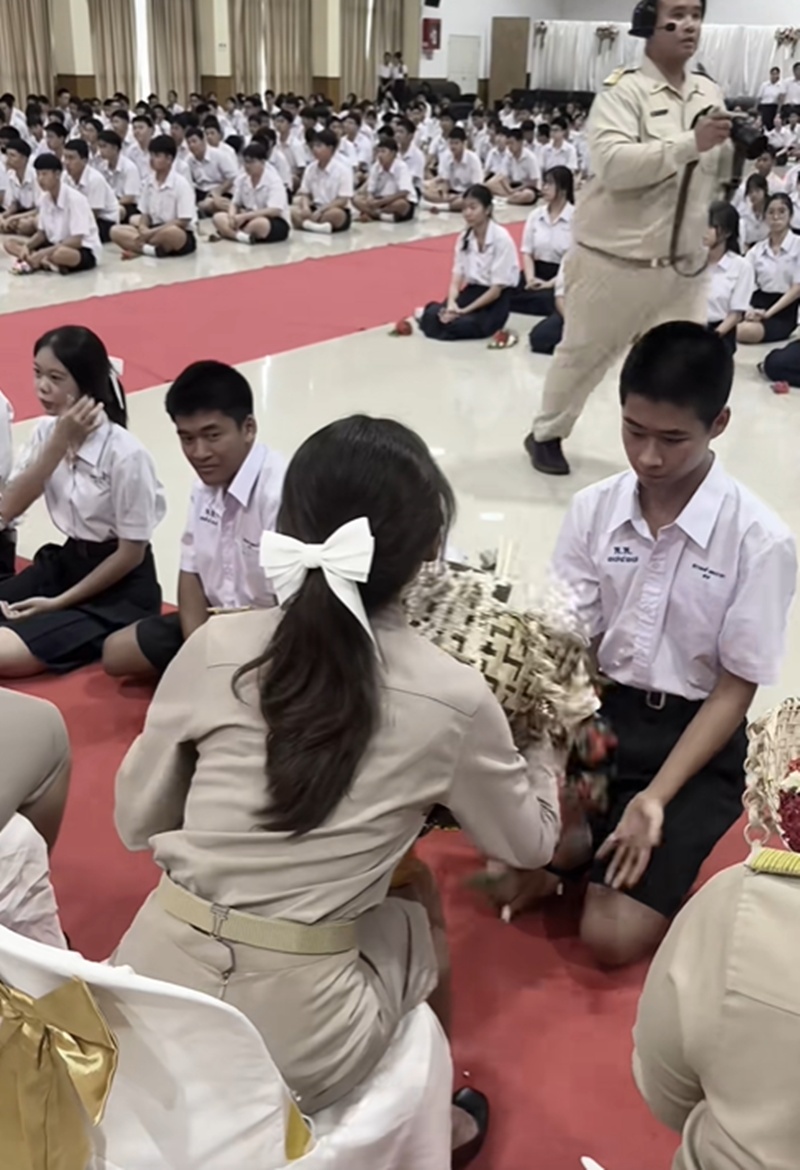 พานไหว้ครู