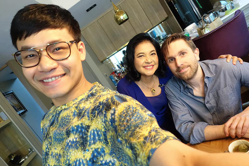 ครูลูกกอล์ฟ