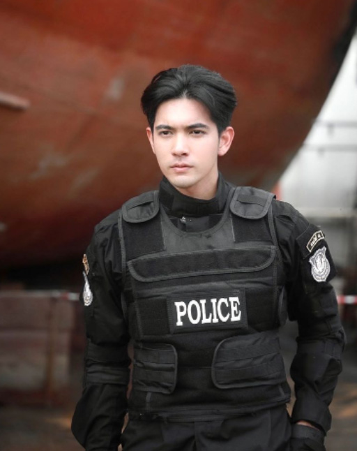 เข้ม หัสวีร์