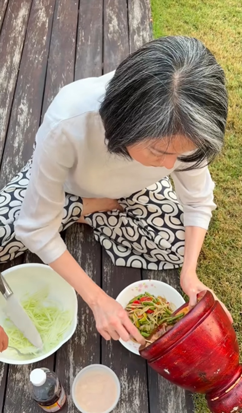 นิ้ง กุลสตรี